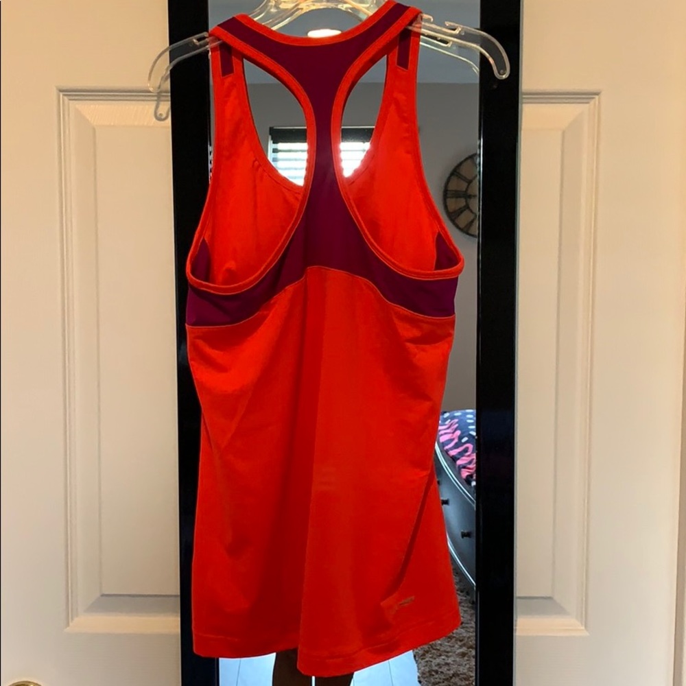 Reebok Razorback tank top with built in bra - Picture 3 of 5